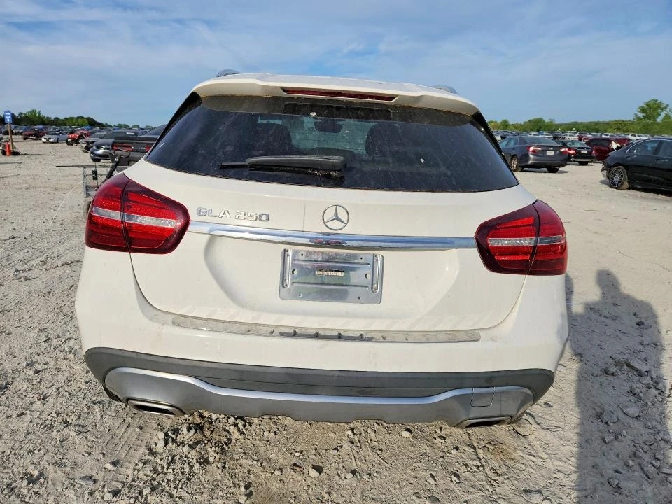 Mercedes-Benz GLA, снимка 6 - Автомобили и джипове - 54656152