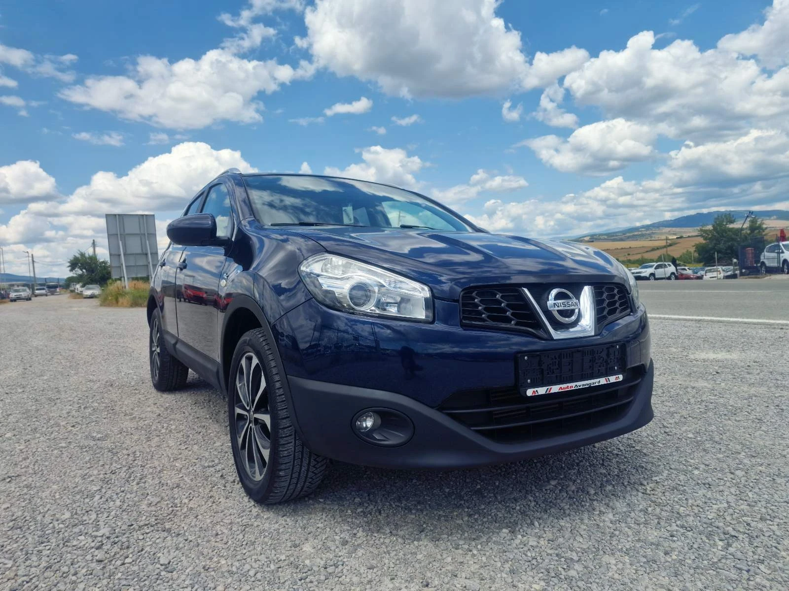 Nissan Qashqai 1.5DCI-N-TEC , снимка 4 - Автомобили и джипове - 55176777