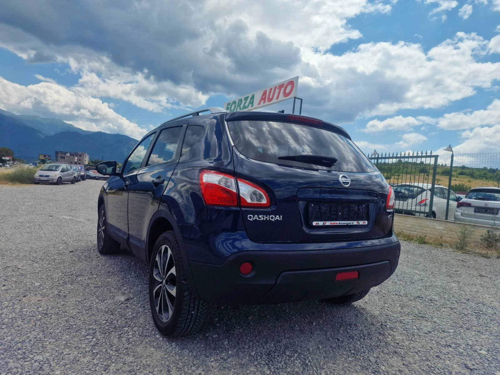 Nissan Qashqai 1.5DCI-N-TEC , снимка 2 - Автомобили и джипове - 55176777
