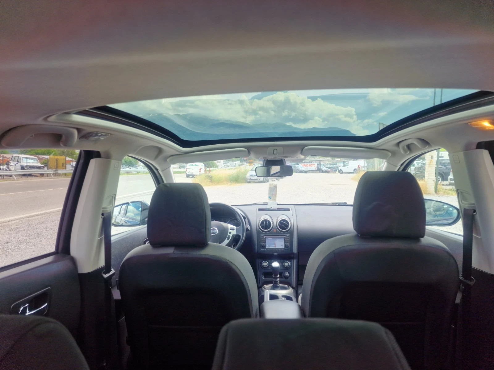 Nissan Qashqai 1.5DCI-N-TEC , снимка 12 - Автомобили и джипове - 55176777