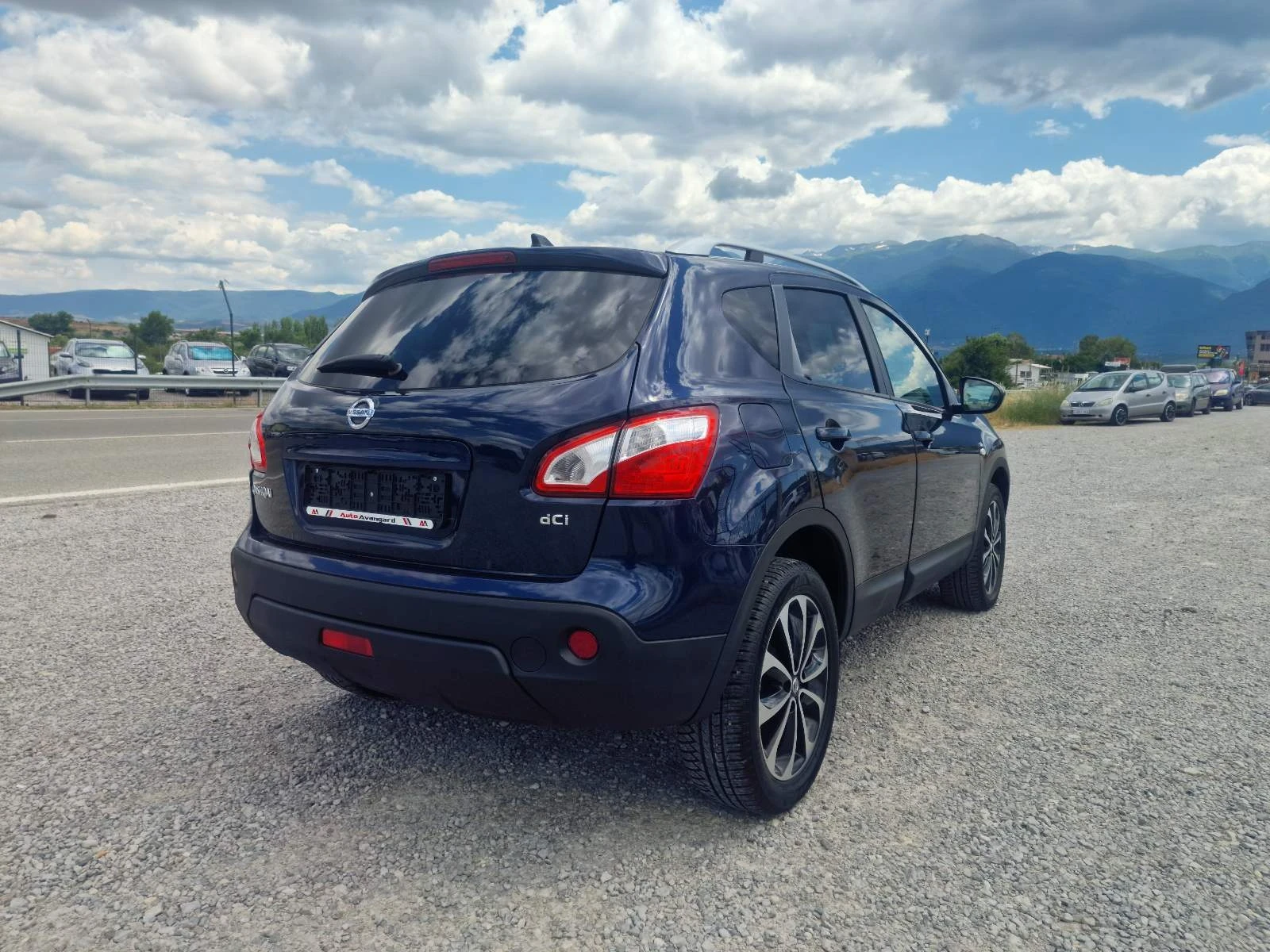 Nissan Qashqai 1.5DCI-N-TEC , снимка 3 - Автомобили и джипове - 55176777