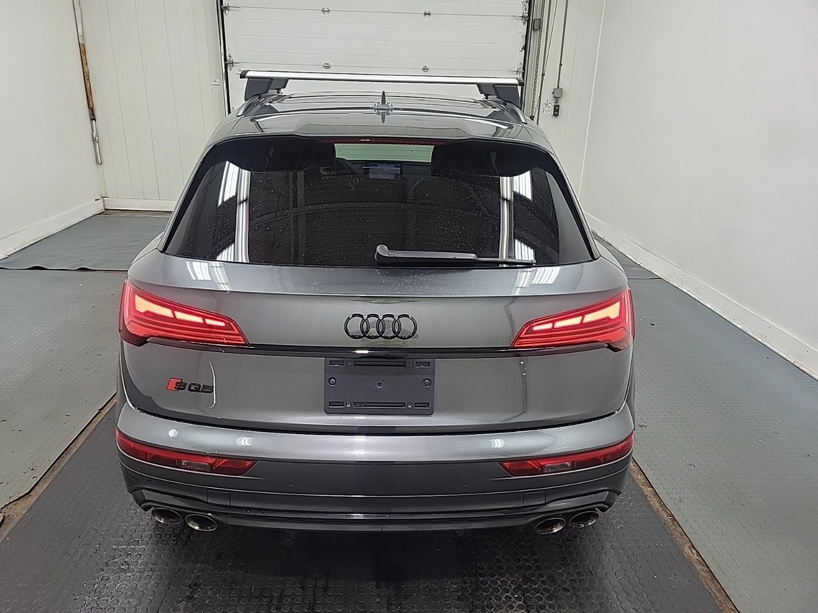 Audi SQ5 Progressiv / Quattro /  Daytona Gray Pearl, снимка 5 - Автомобили и джипове - 55317211