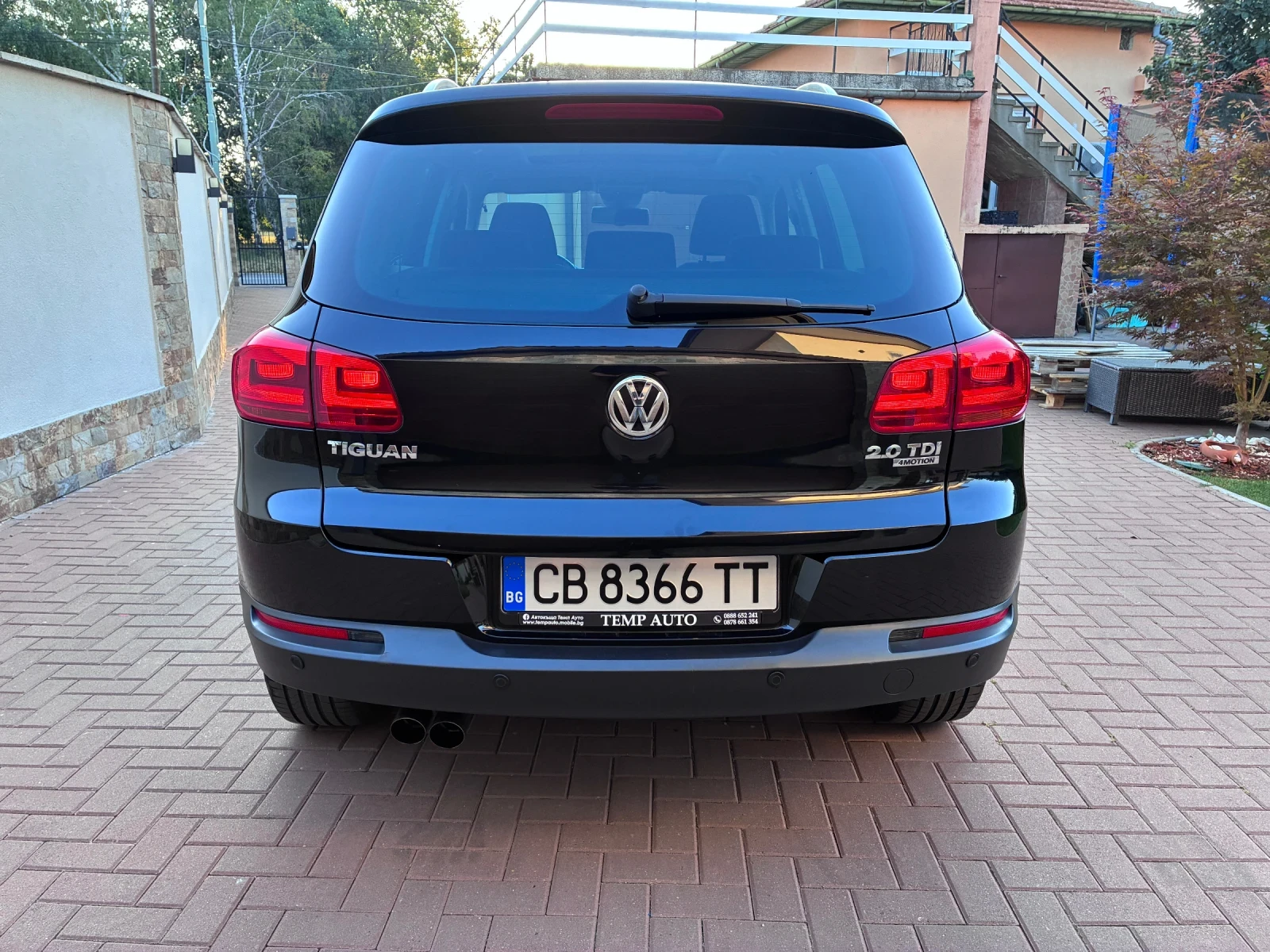 VW Tiguan 4 Motion DSG /LED /CAM /PANORAMA , снимка 2 - Автомобили и джипове - 55645878