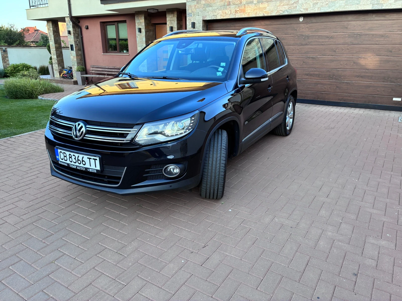 VW Tiguan 4 Motion DSG /LED /CAM /PANORAMA , снимка 4 - Автомобили и джипове - 55645878