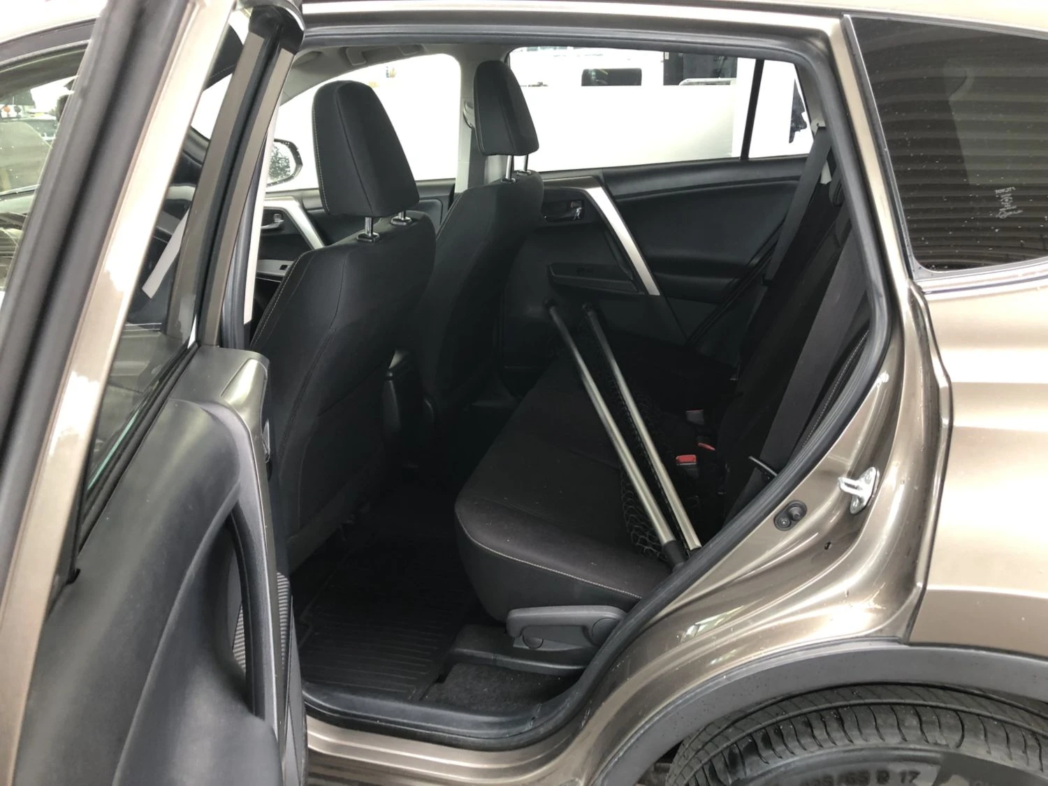Toyota Rav4 Т3 2.0 Бензин, снимка 7 - Автомобили и джипове - 55718606