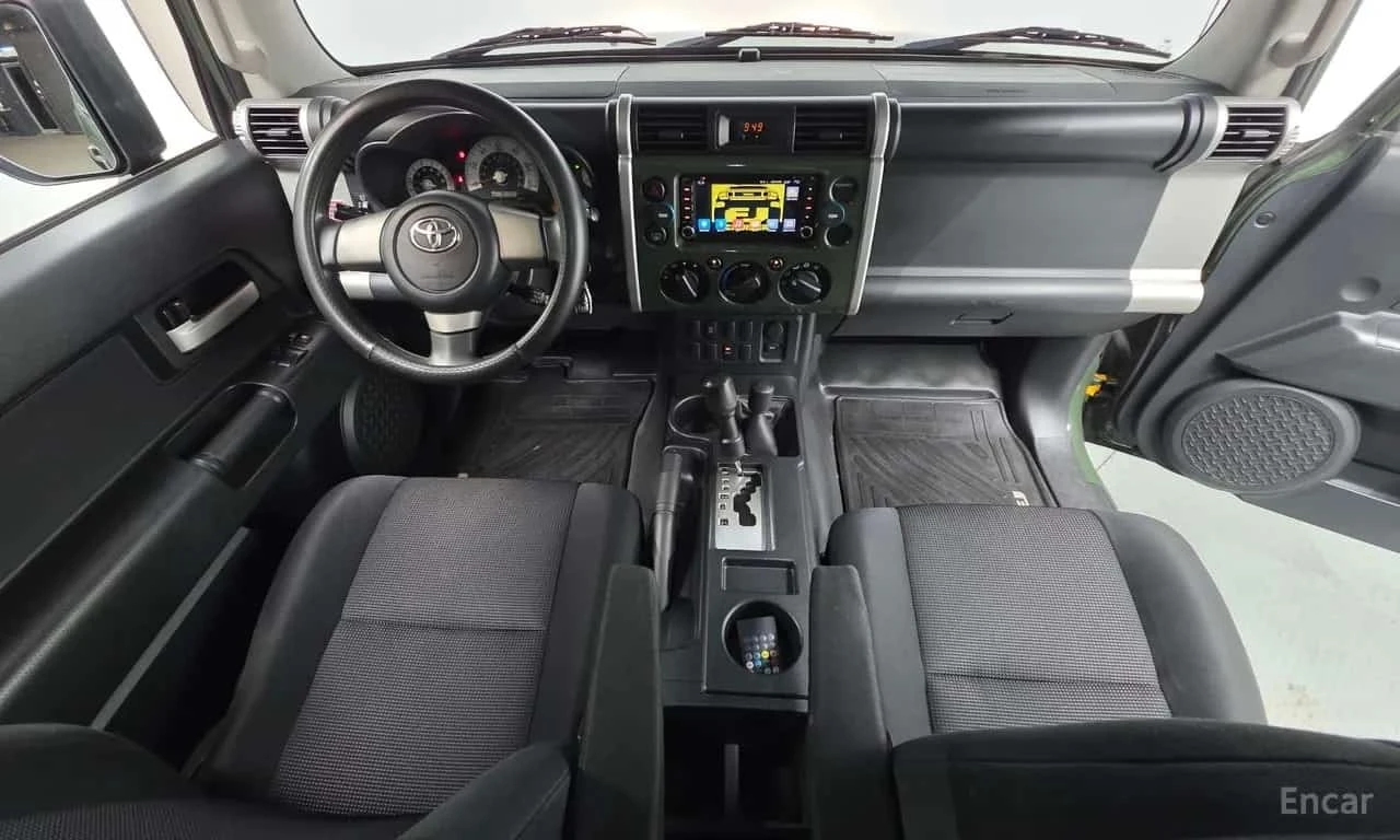 Toyota Fj cruiser * 4WD V6 * ���������� ��� ������������ ������*  | Mobile.bg � ����������� 7