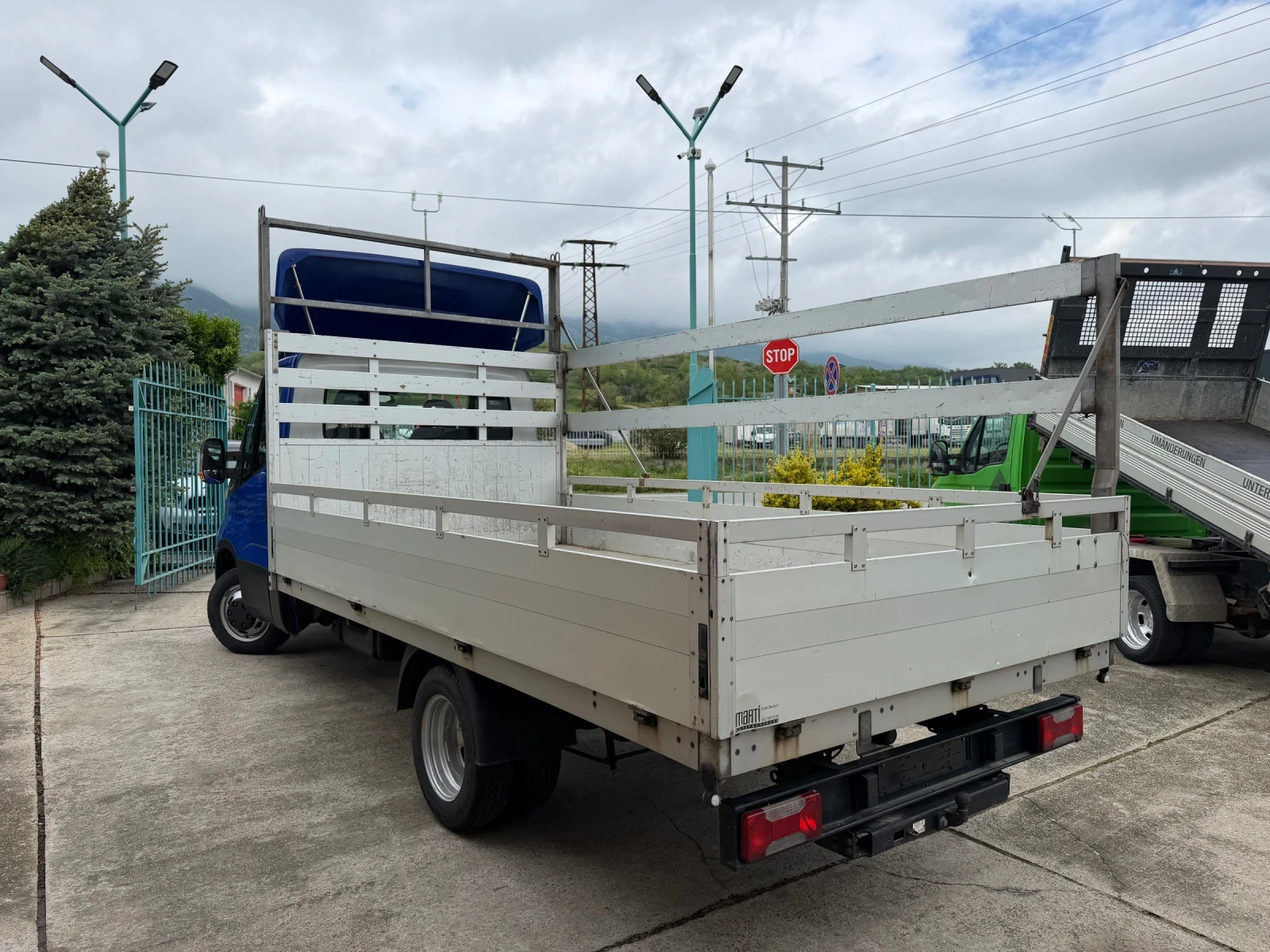 Iveco Daily 3.0HPI* 35C17* Климатик* 4.20 метра каросерия, снимка 8 - Бусове и автобуси - 54484315