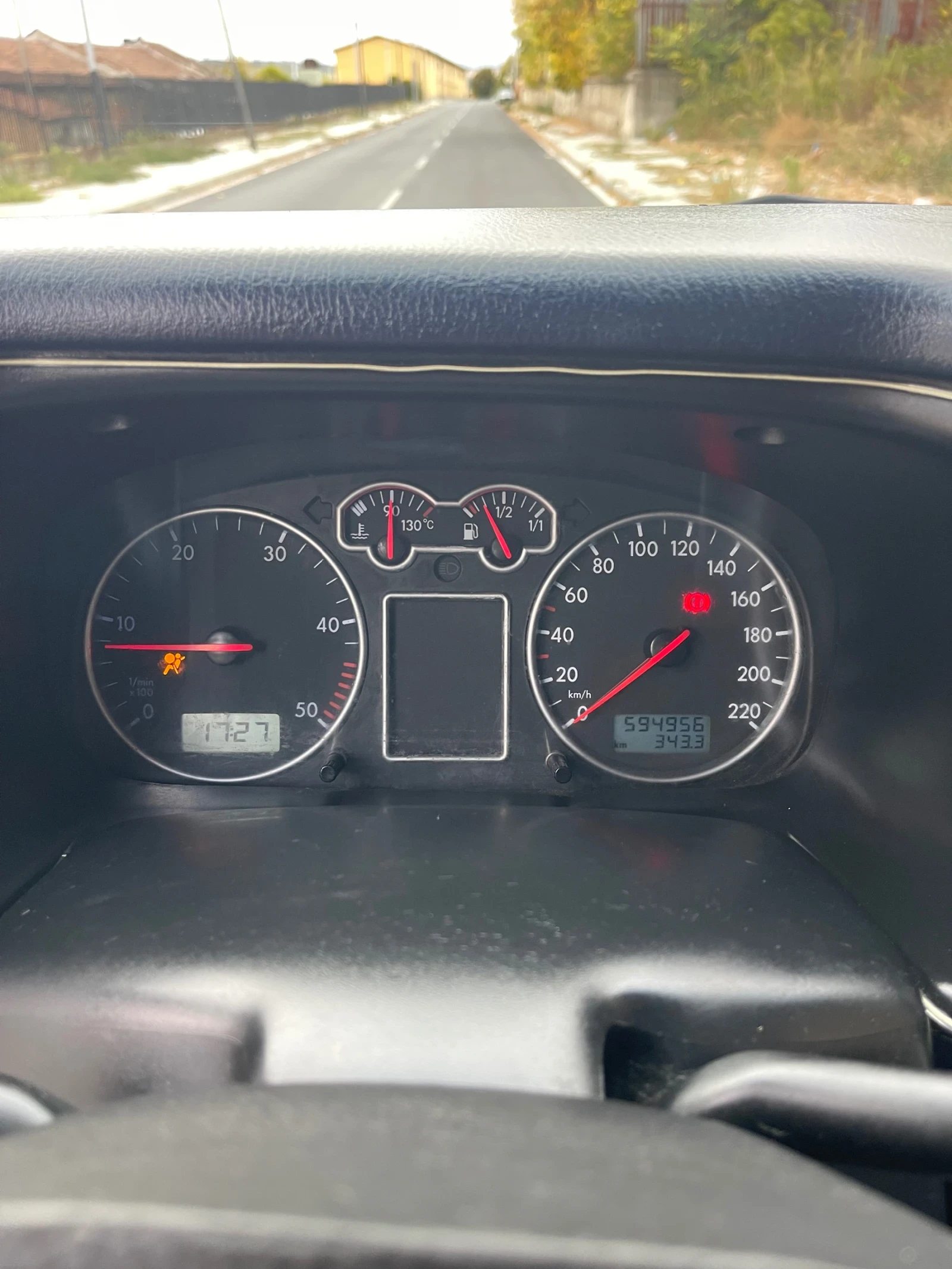 VW Caravelle, снимка 11 - Бусове и автобуси - 56453141