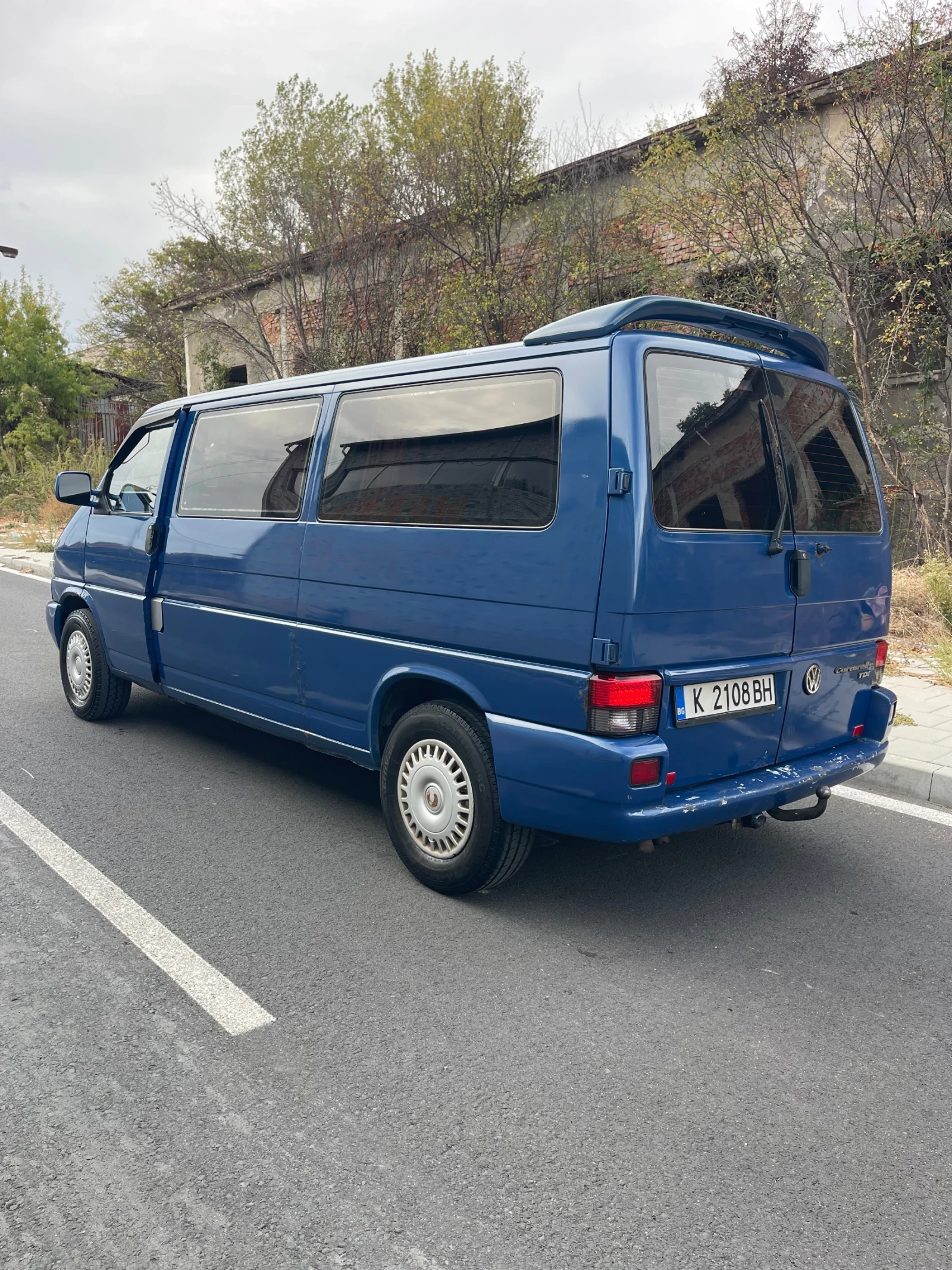 VW Caravelle, снимка 5 - Бусове и автобуси - 56453141