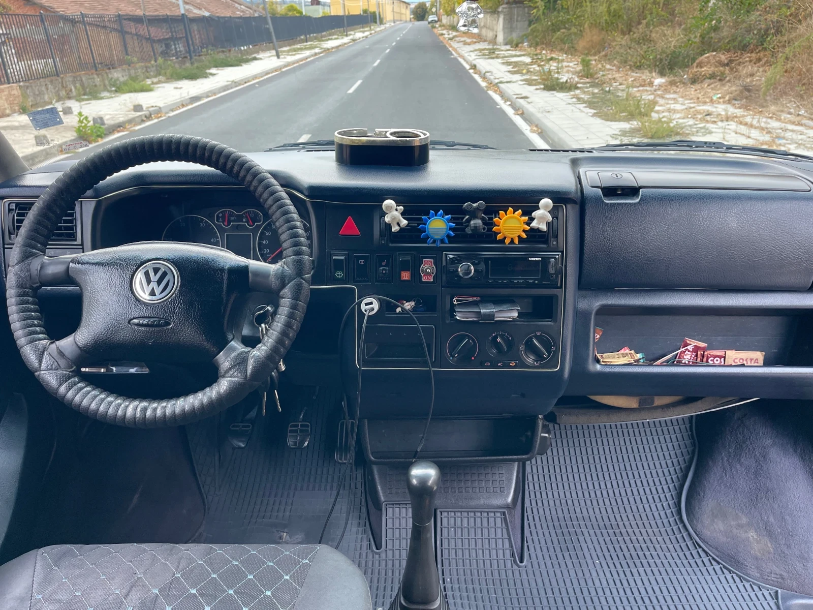 VW Caravelle, снимка 10 - Бусове и автобуси - 56453141