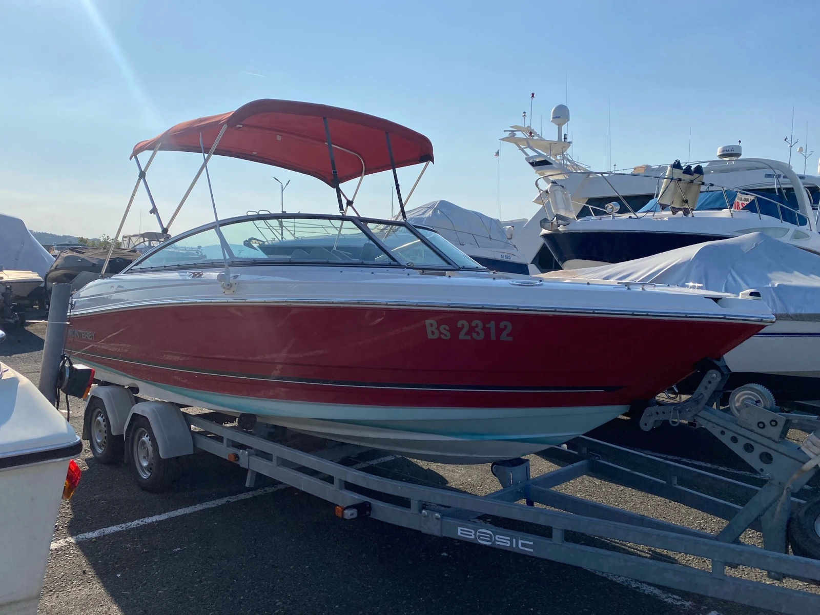 Моторна яхта Monterey 192 bowrider - изображение 4