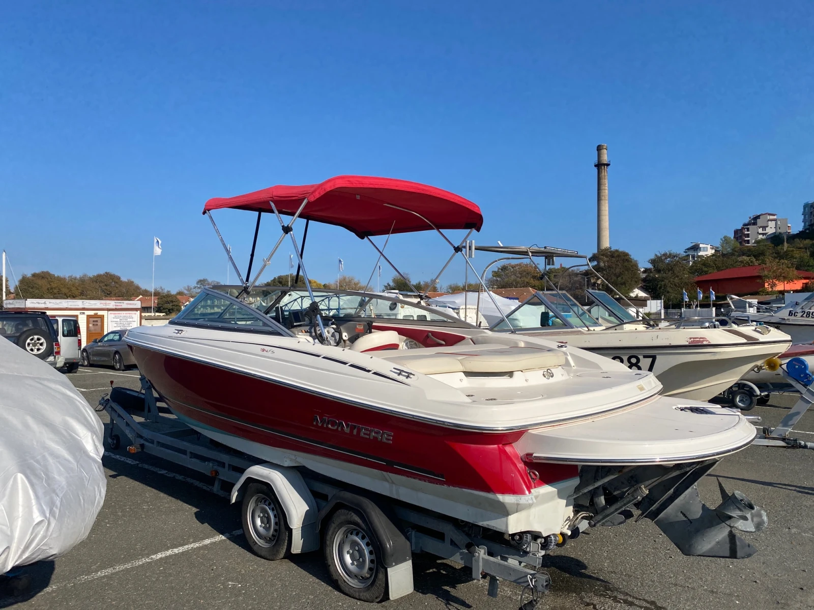 Моторна яхта Monterey 192 bowrider - изображение 3