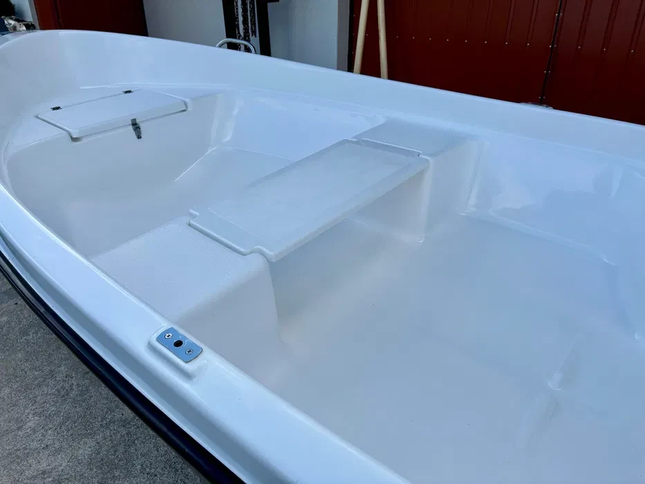 Лодка Marine Equipment Delfin, снимка 3 - Воден транспорт - 53787379