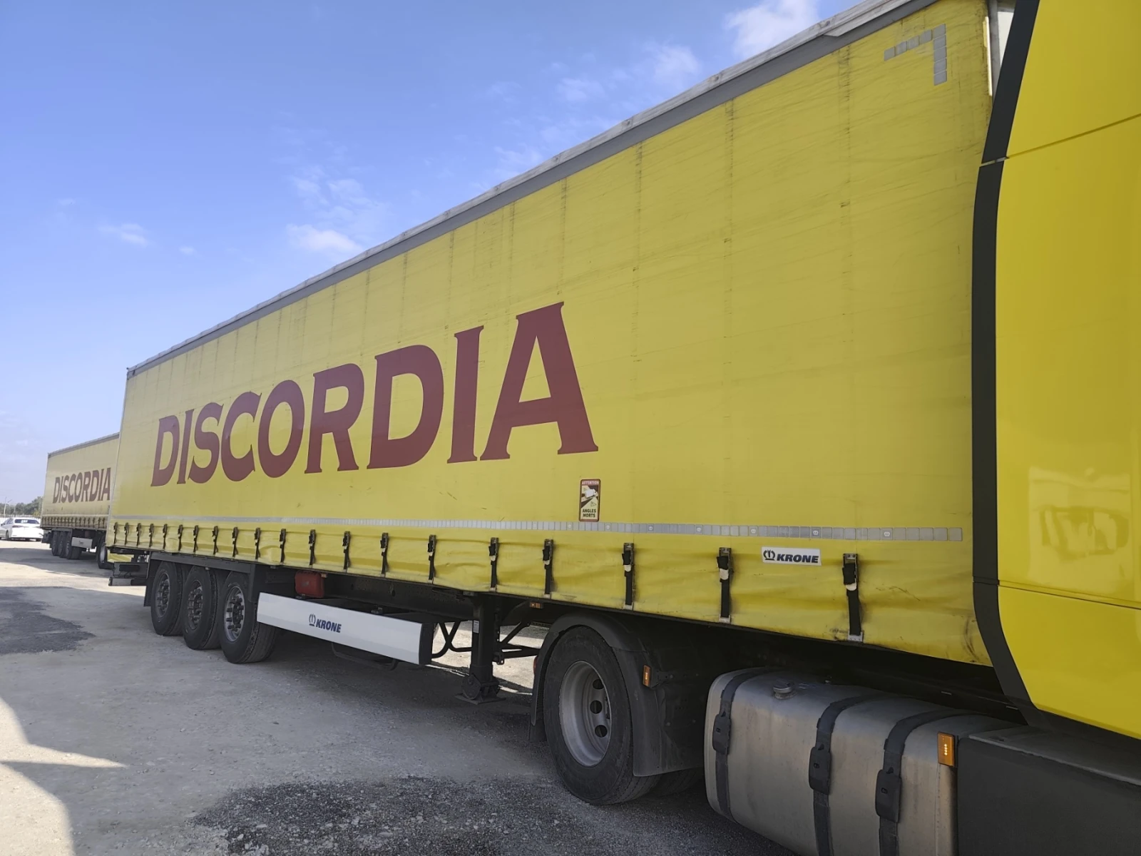 Полуремарке Krone Profi Liner SD