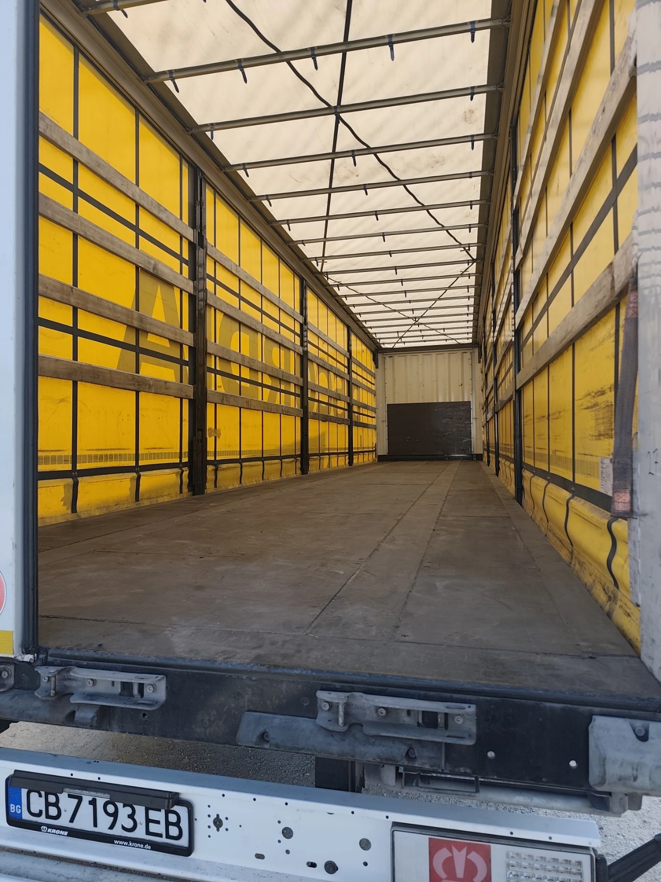 Полуремарке Krone Profi Liner SD, снимка 14 - Ремаркета - 56728179