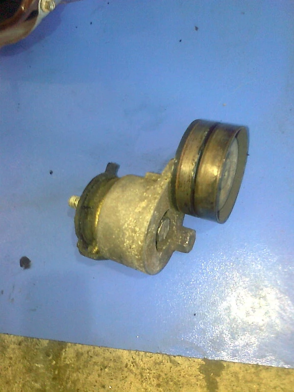 обтегач пистов ремък за Рено Меган 2.0 16v комби