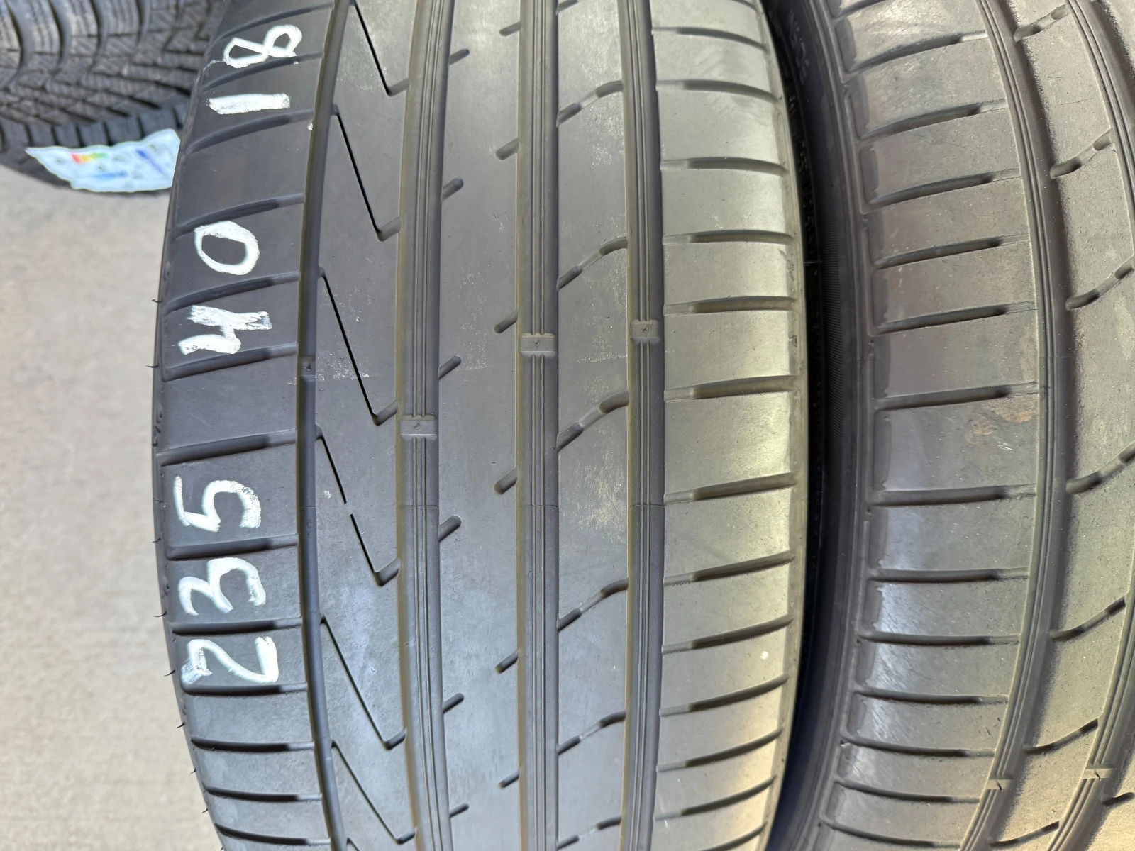  235/40R18 | Mobile.bg   4