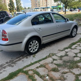 Skoda Superb 6 СКОРОСТИ , снимка 5