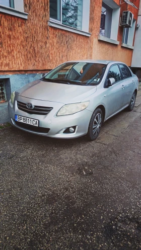 Toyota Corolla Sedan - изображение 1