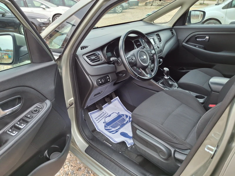 Kia Carens 1.7CRDI, снимка 9 - Автомобили и джипове - 49470045