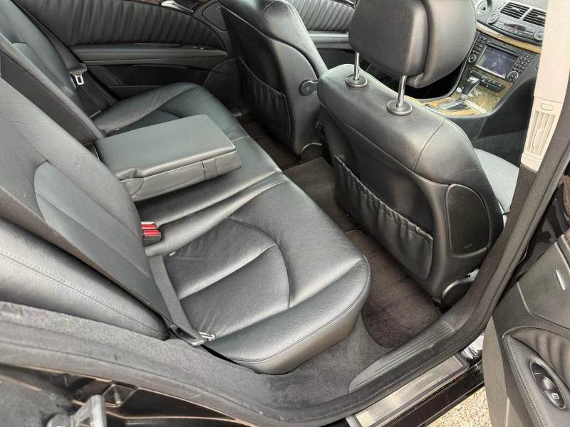 Mercedes-Benz E 280 4 matic FACE Топ състояние, снимка 11 - Автомобили и джипове - 52541043