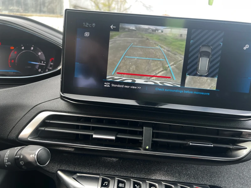 Peugeot 3008 Allure, снимка 9 - Автомобили и джипове - 52688322