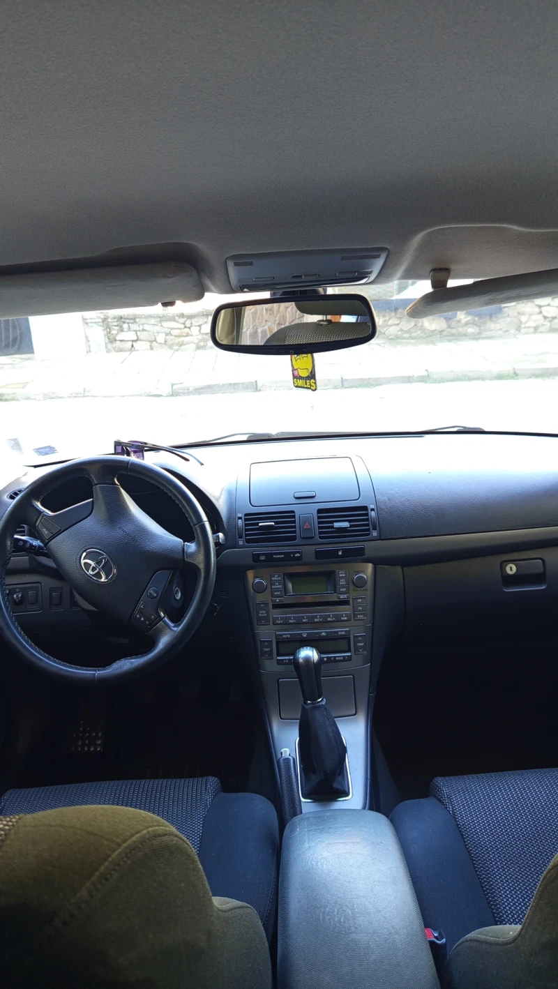 Toyota Avensis, снимка 9 - Автомобили и джипове - 52809474