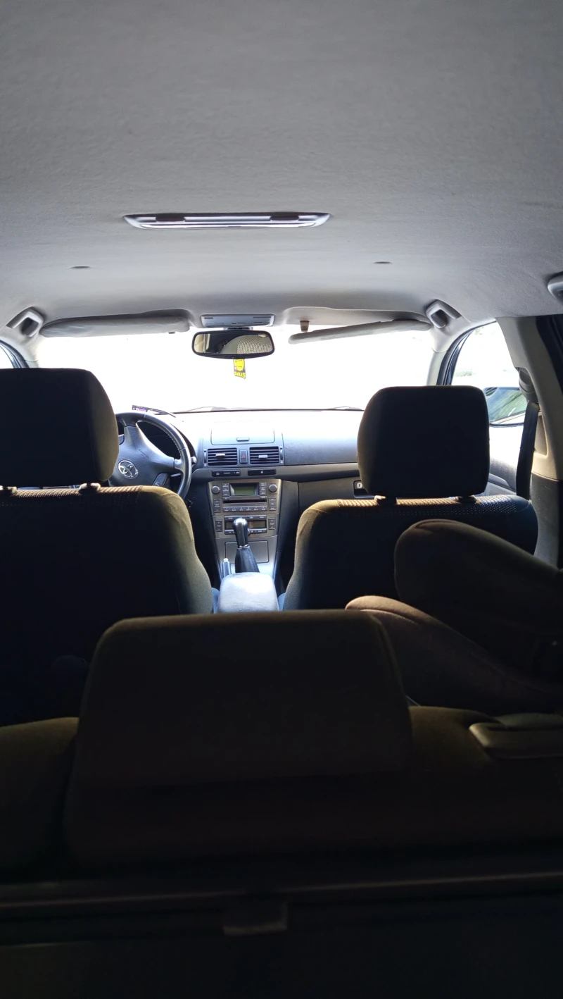 Toyota Avensis, снимка 7 - Автомобили и джипове - 52809474