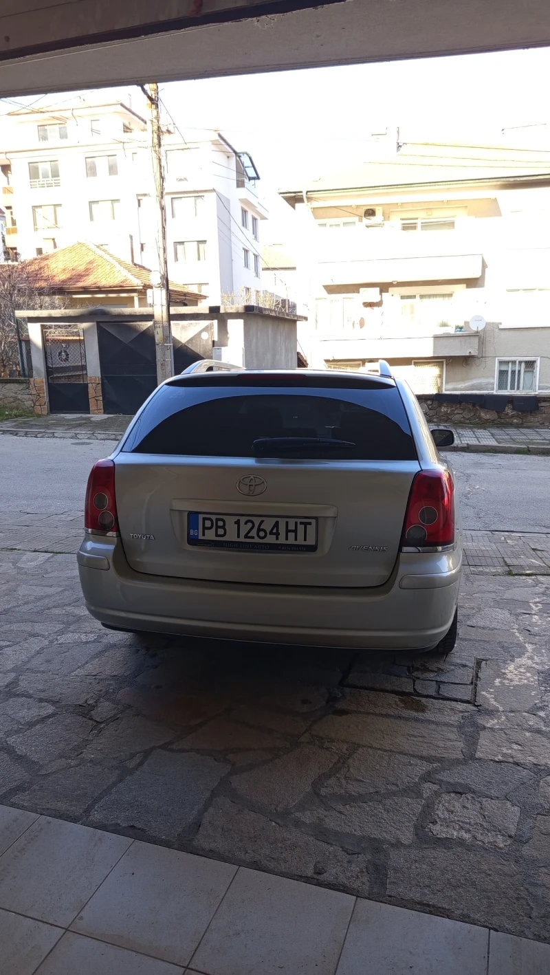 Toyota Avensis, снимка 6 - Автомобили и джипове - 52809474