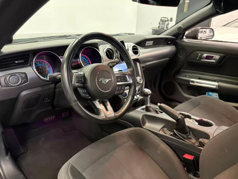 Ford Mustang 2022 GT * CARFAX * БЕЗ ПЪРВОНАЧАЛНА ВНОСКА, снимка 8 - Автомобили и джипове - 52969250