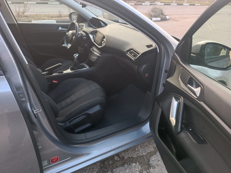 Peugeot 308 1.6HDI 100кс 65540км , снимка 10 - Автомобили и джипове - 53024752