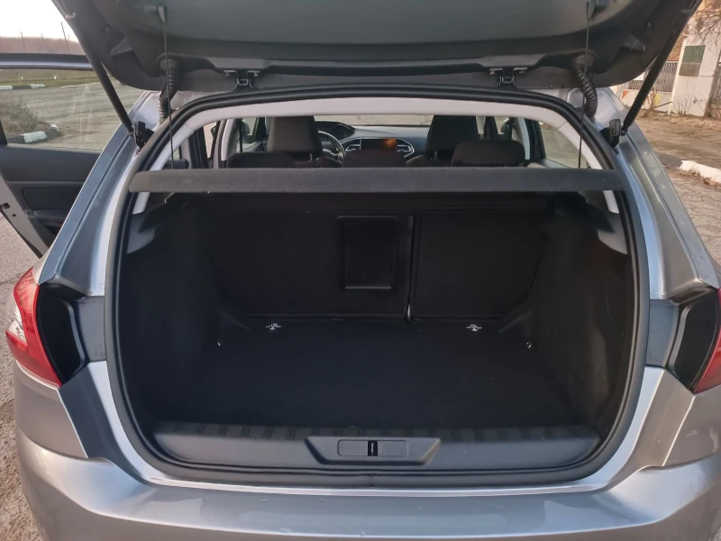 Peugeot 308 1.6HDI 100кс 65540км , снимка 13 - Автомобили и джипове - 53024752