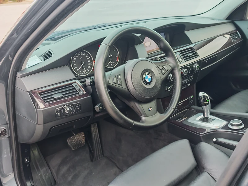 BMW 525 E61//FACE 3.0D// Distronic/Пано/KeyLess , снимка 11 - Автомобили и джипове - 53540752