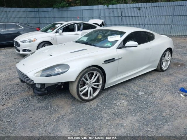 Aston martin DBS, снимка 2 - Автомобили и джипове - 47849852