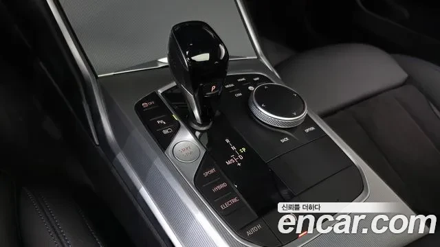 BMW 320 M Sport, снимка 15 - Автомобили и джипове - 54322241