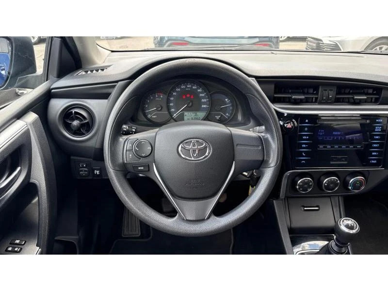 Toyota Corolla SDN TERRA 1.4D-4D 6MT, снимка 13 - Автомобили и джипове - 54707615