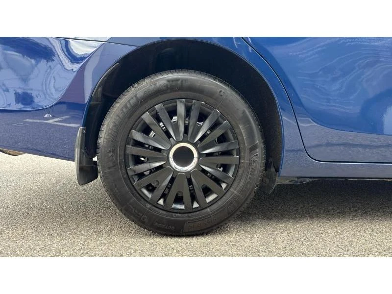 Toyota Corolla SDN TERRA 1.4D-4D 6MT, снимка 16 - Автомобили и джипове - 54707615