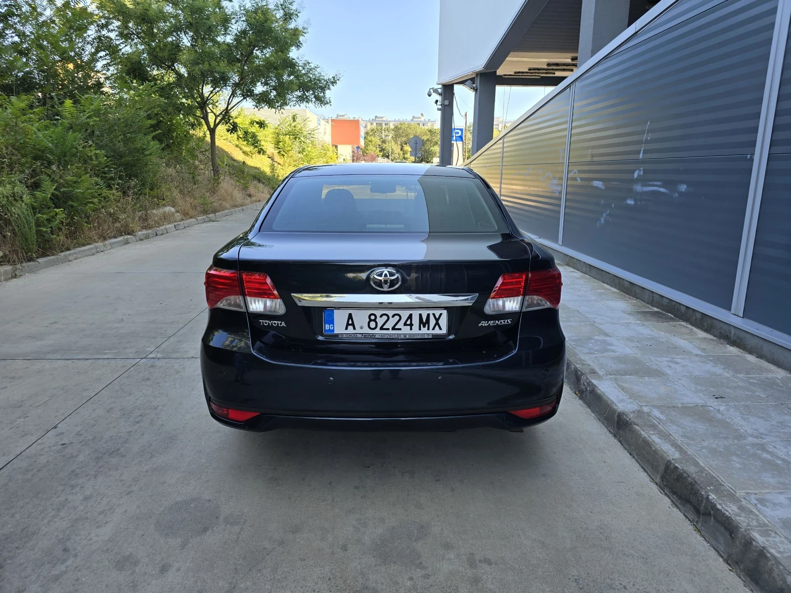 Toyota Avensis 2.2 DCat Luxury edition - изображение 10