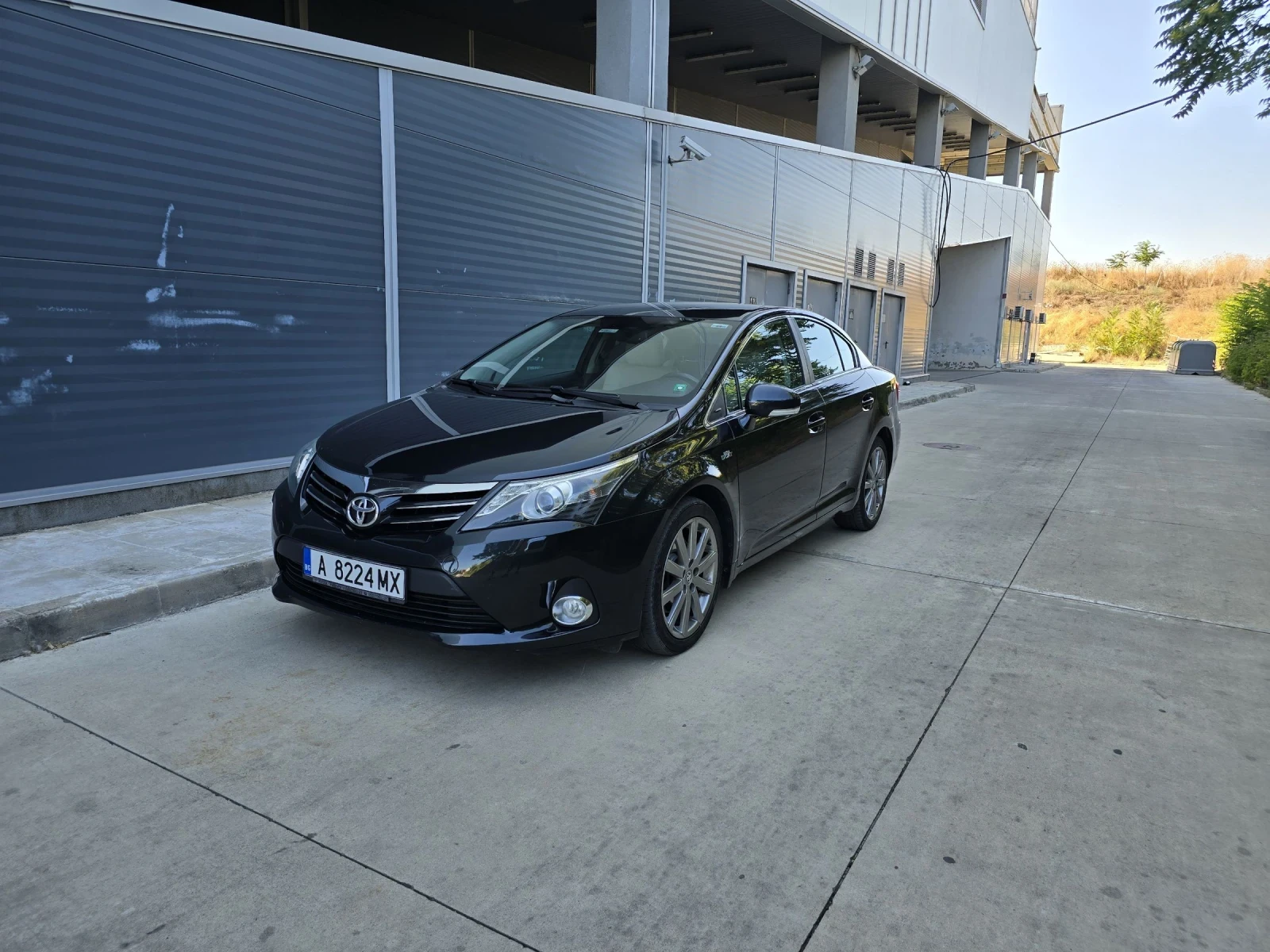 Toyota Avensis 2.2 DCat Luxury edition - изображение 8