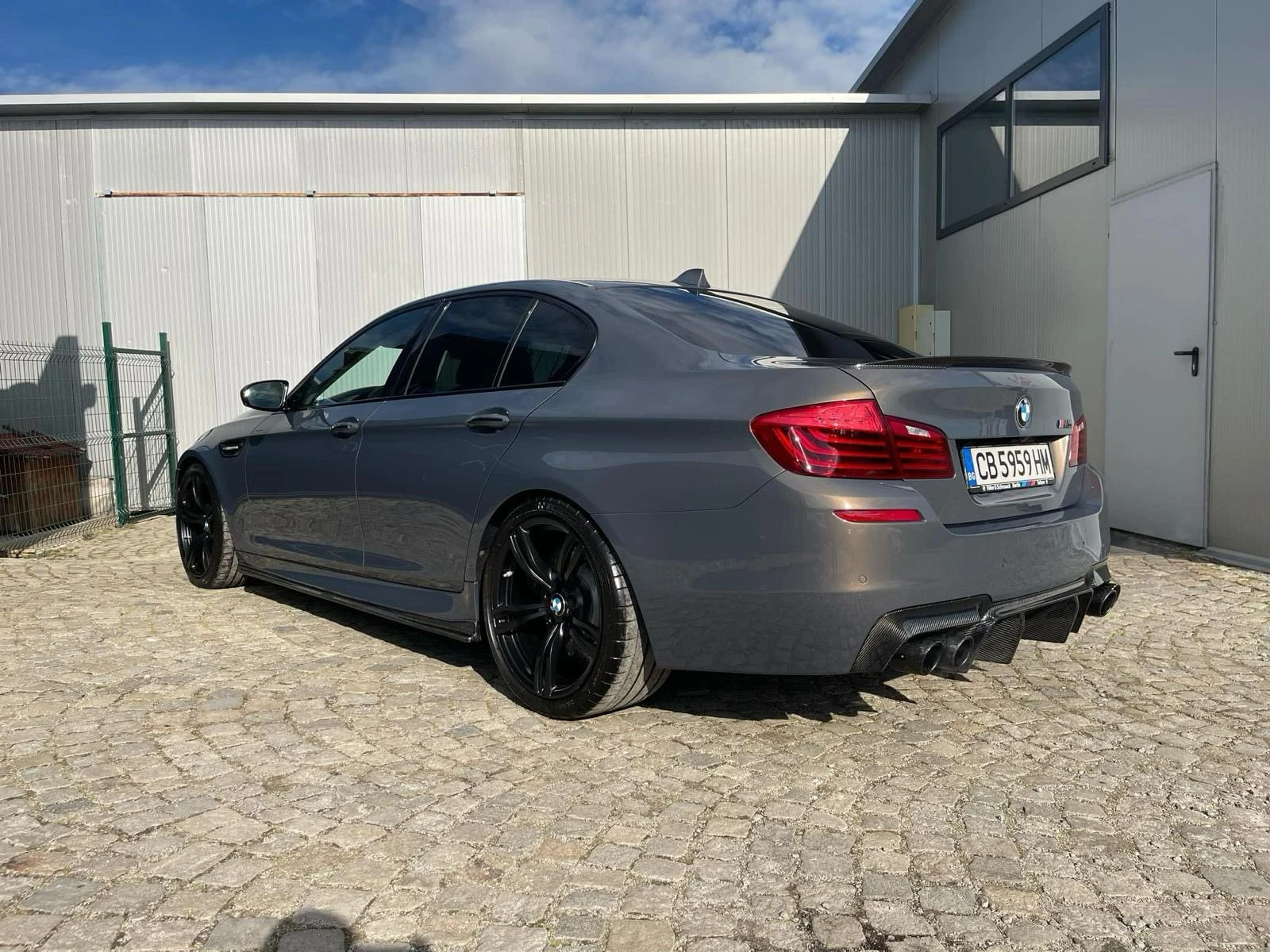 BMW M5 ЛИЗИНГ - изображение 4