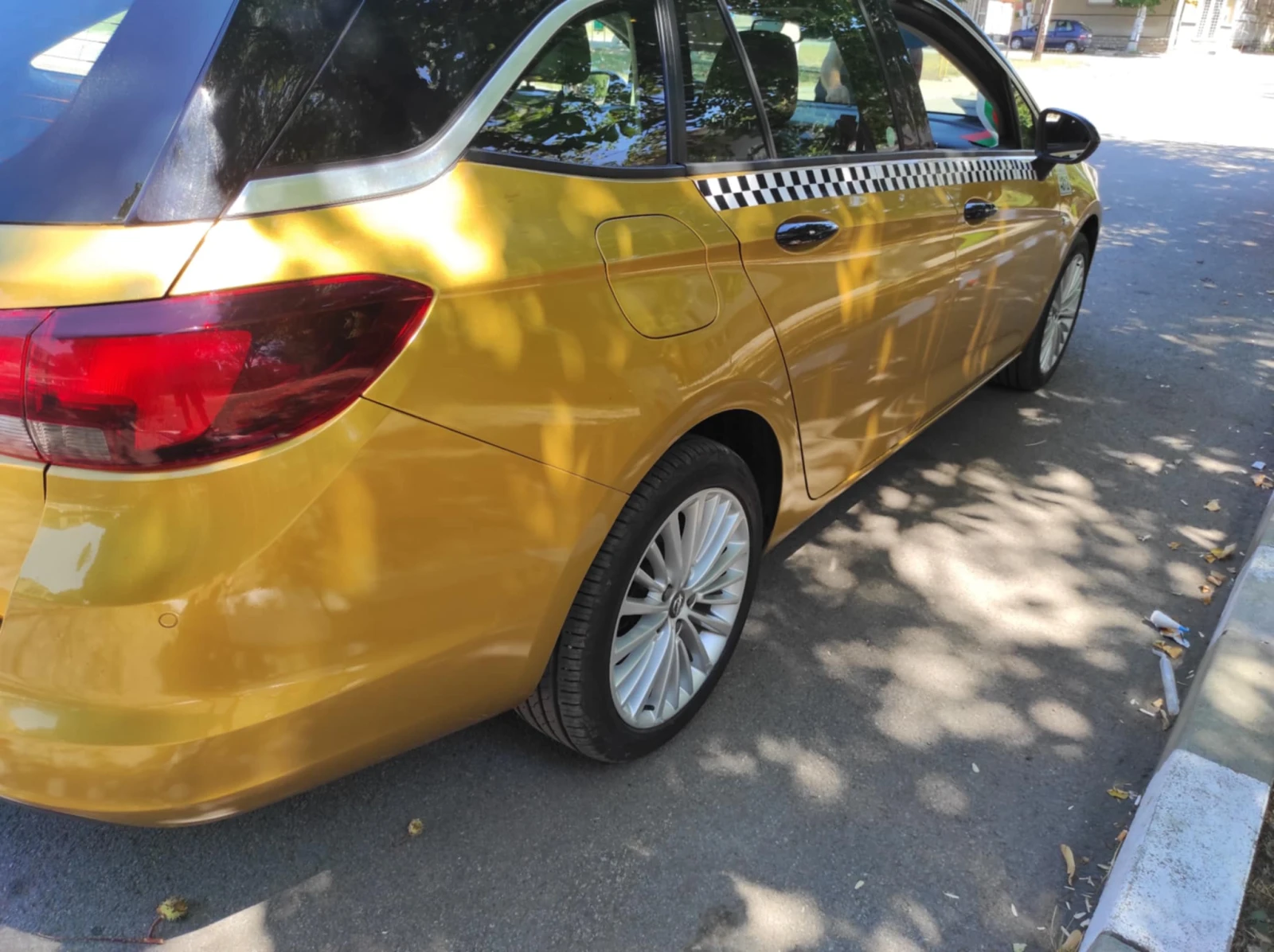 Opel Astra 1.6CDTI - изображение 7