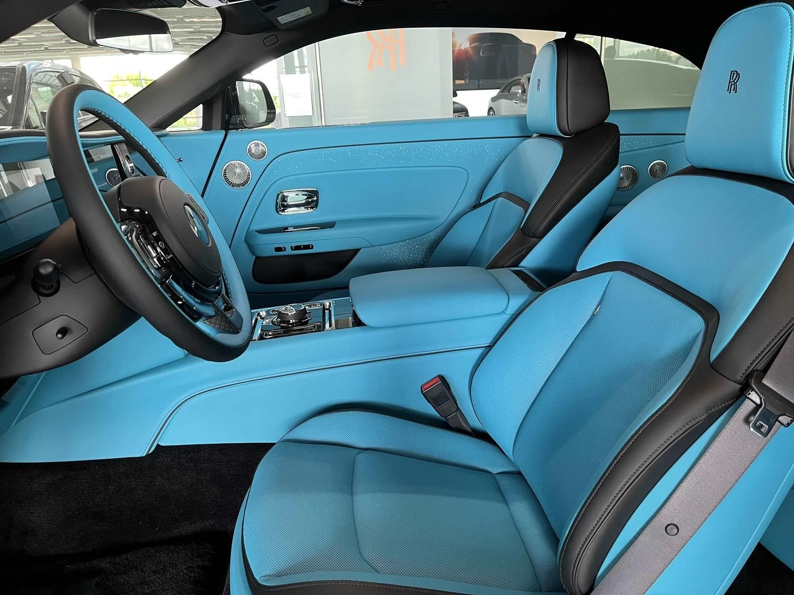 Rolls-Royce Spectre BLACK BADGE/BESPOKE/STARLIGHT/SHOOTING STAR/ - изображение 4