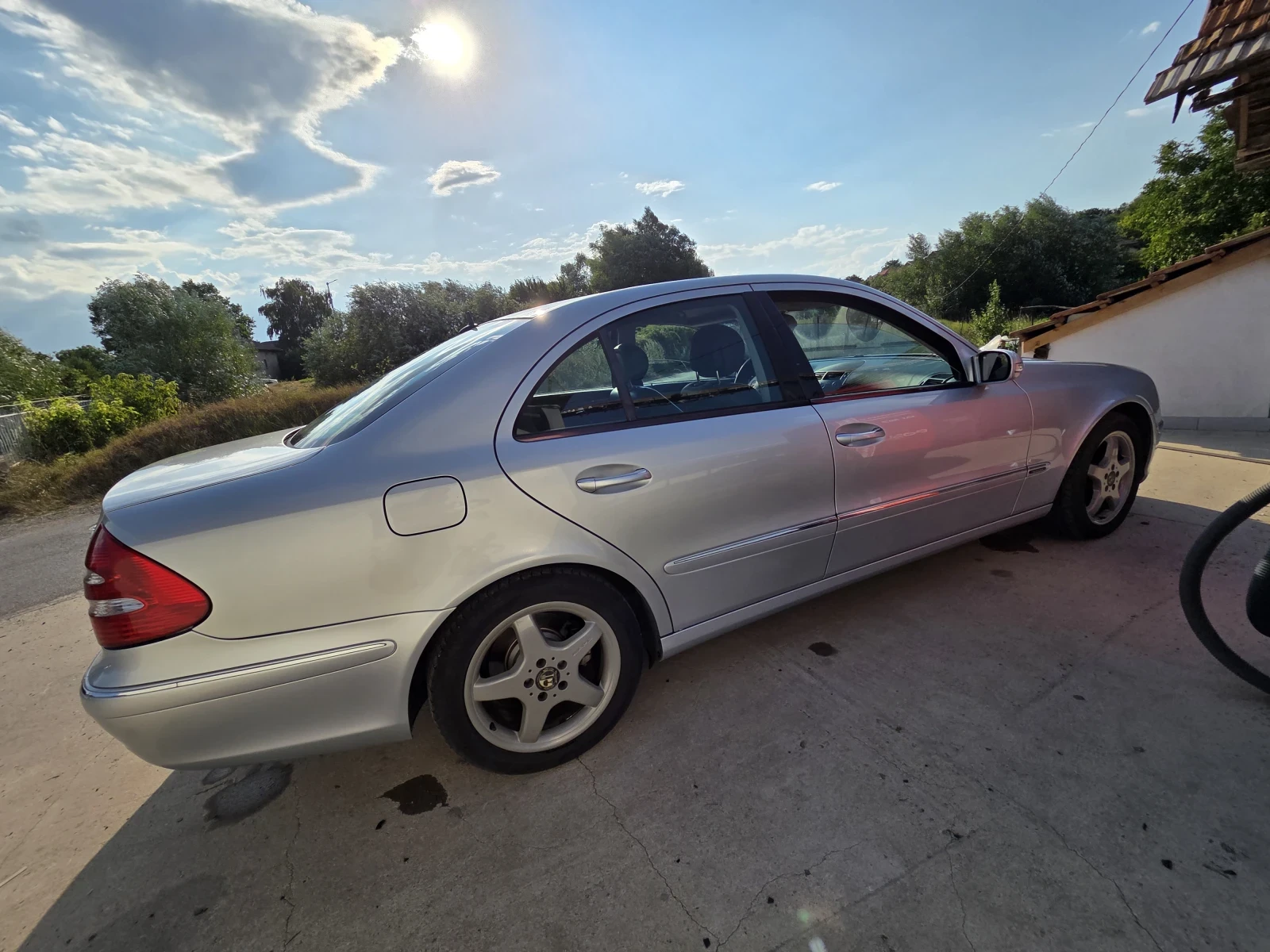 Mercedes-Benz E 280  - изображение 5