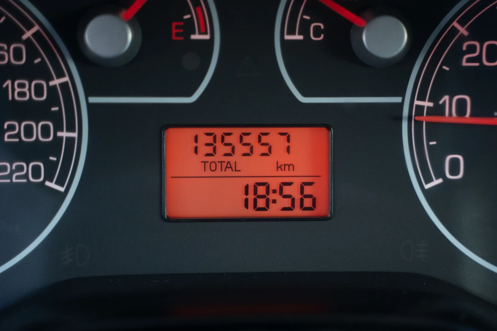 Fiat Punto Grande - изображение 9