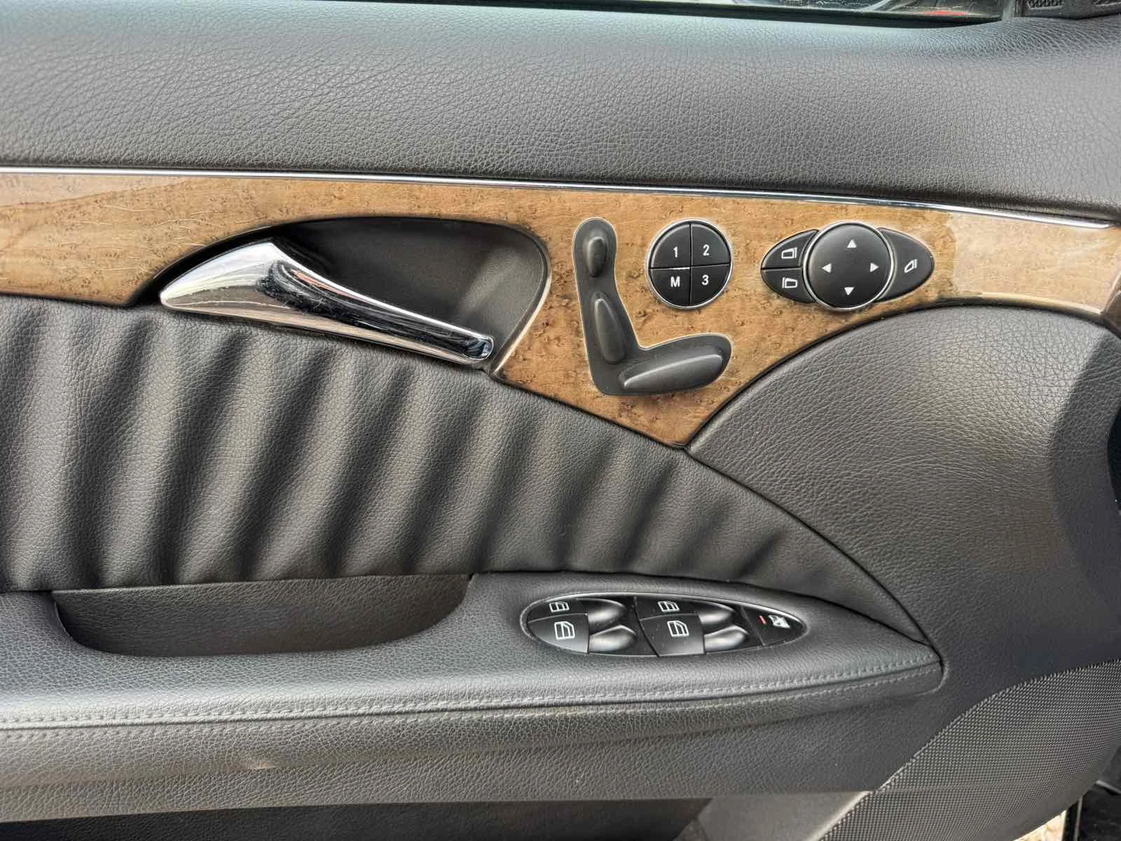 Mercedes-Benz E 280 4 matic FACE Топ състояние - изображение 7