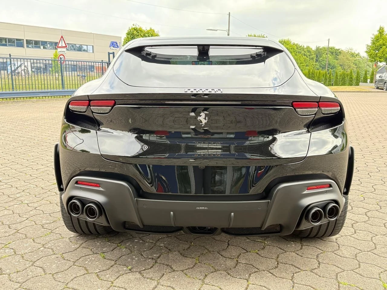 Ferrari Purosangue V12 LIFT-SYSTEM MATRIX CARBON - изображение 3