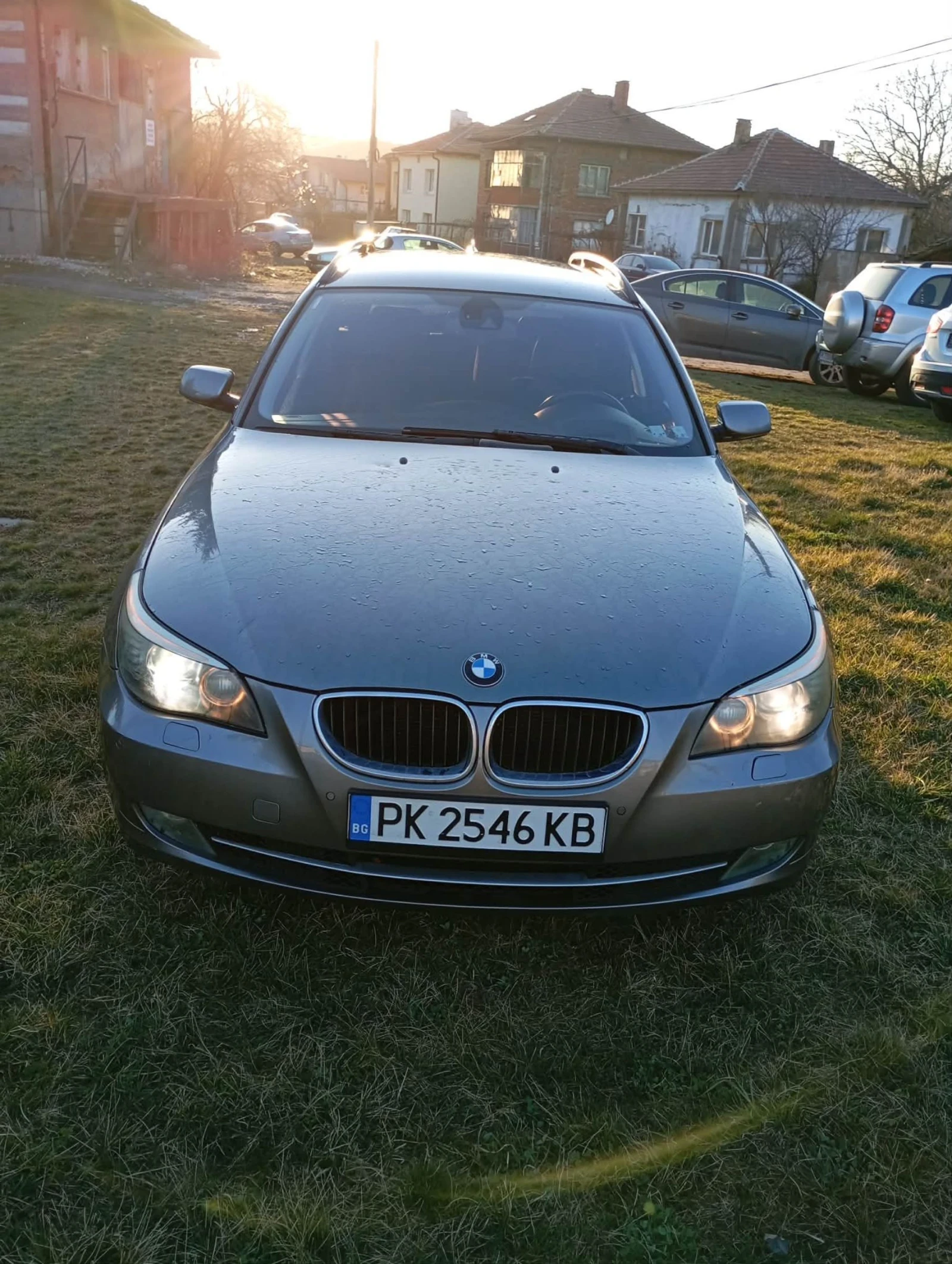 BMW 520 Xenon/head up/soft close, снимка 2 - Автомобили и джипове - 53802810