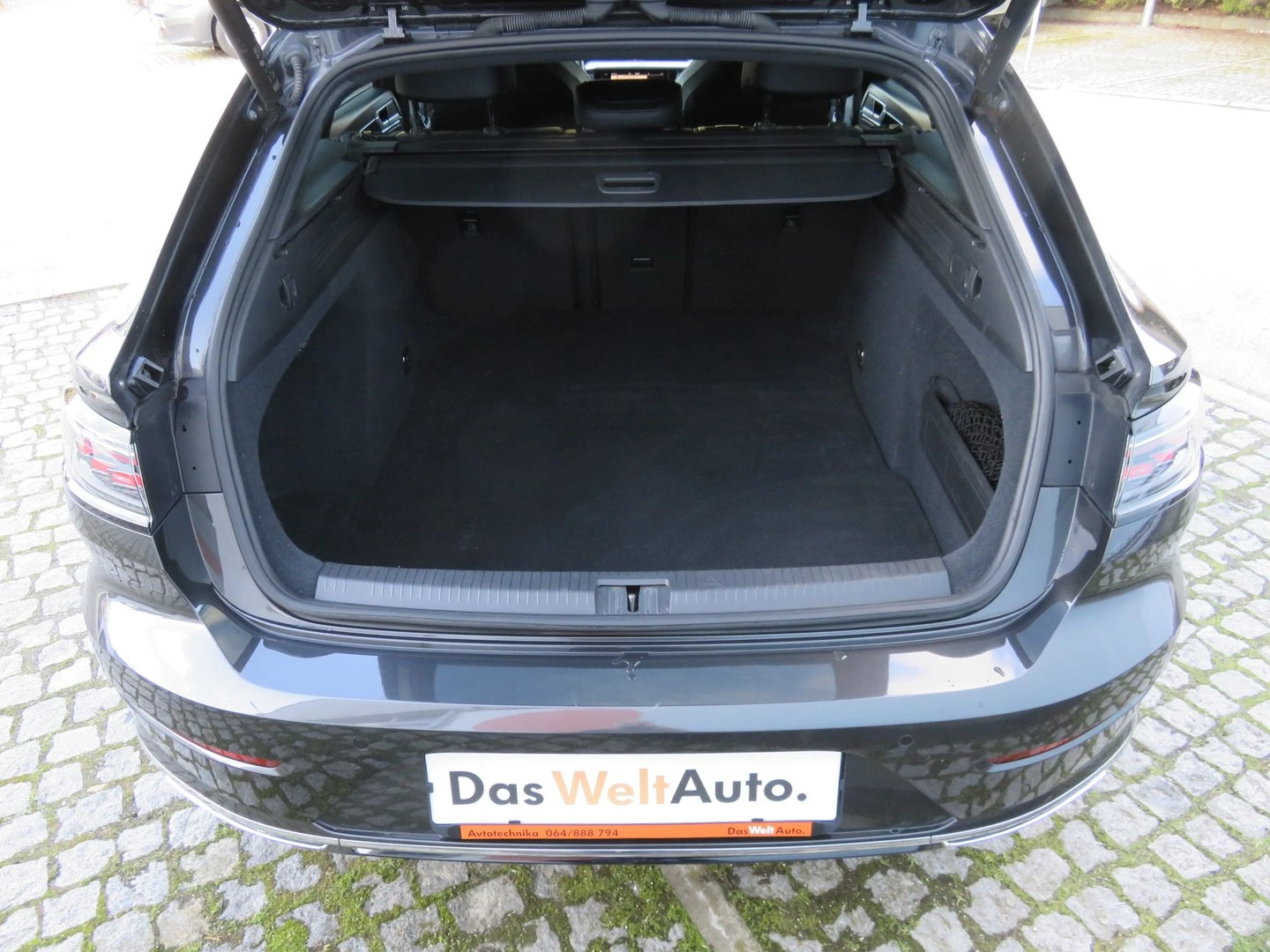 VW Arteon R-Line 2.0 TDI SCR 4MOTION DSG, снимка 7 - Автомобили и джипове - 54331353