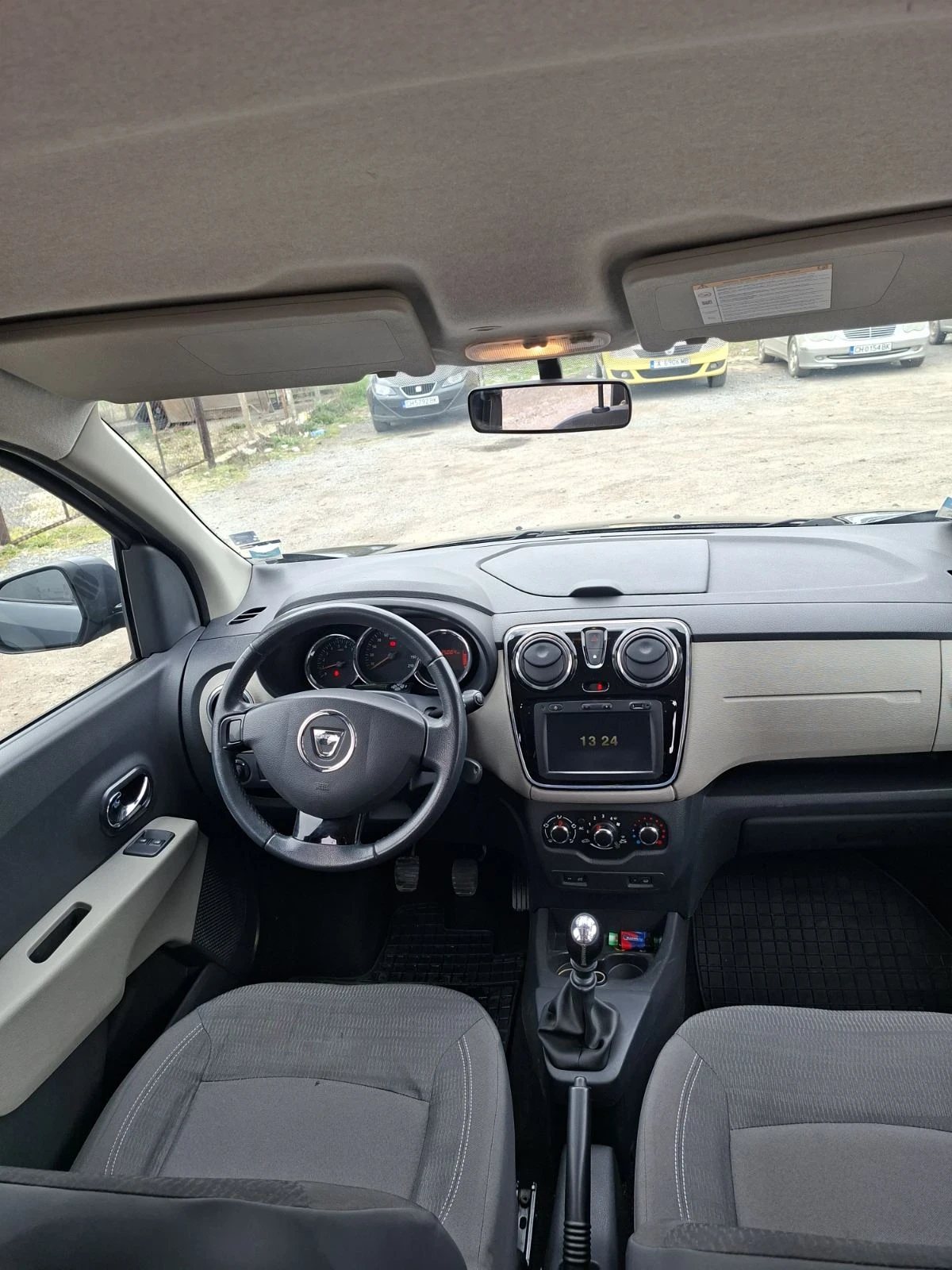 Dacia Lodgy 1.5 DCI, снимка 10 - Автомобили и джипове - 53929683