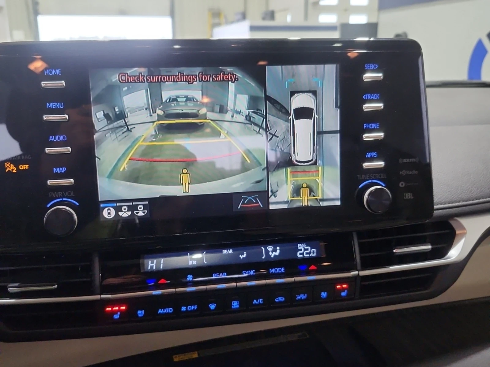 Toyota Sienna Limited| 360* Камера| Обдухване| ТV| Без Инциденти, снимка 11 - Автомобили и джипове - 54008630